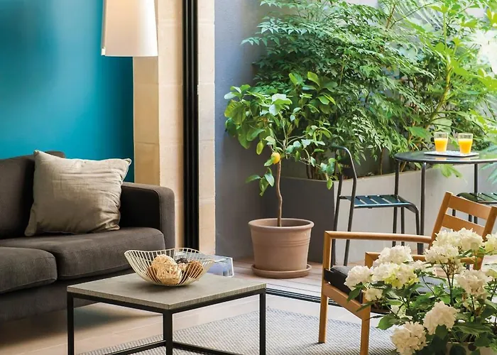 Hotel La Cour Carree Bordeaux Centre Отель