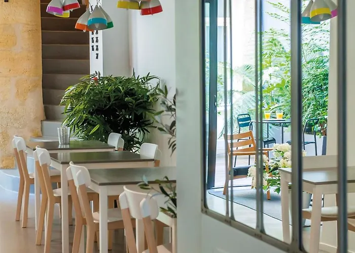 La Cour Carree Centre