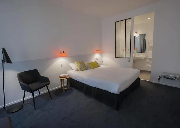 Hotel La Cour Carree Bordeaux Centre Бордо