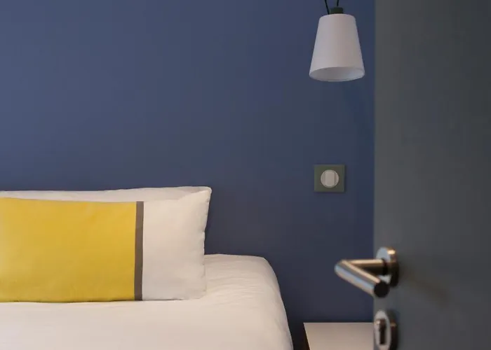 La Cour Carrée Centre Hotel 3*