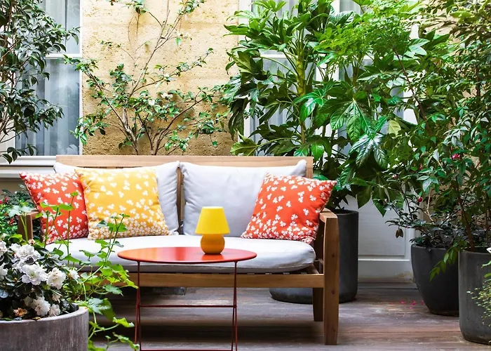 Hotel La Cour Carrée Centre 3*